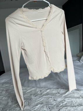 Cream Lace-Trim Long Sleeve Top - Women